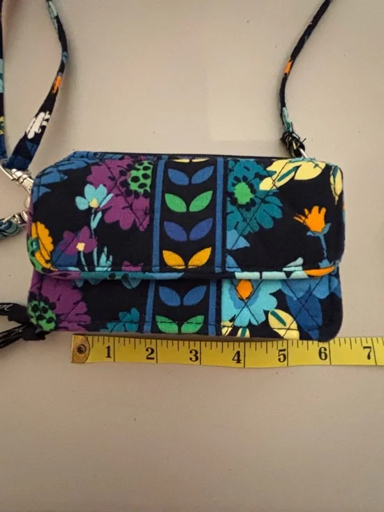 Vera Bradley Teal & Blue Floral Quilted Mini Wristlet Crossbody (Rare Find) - Picture 4 of 16